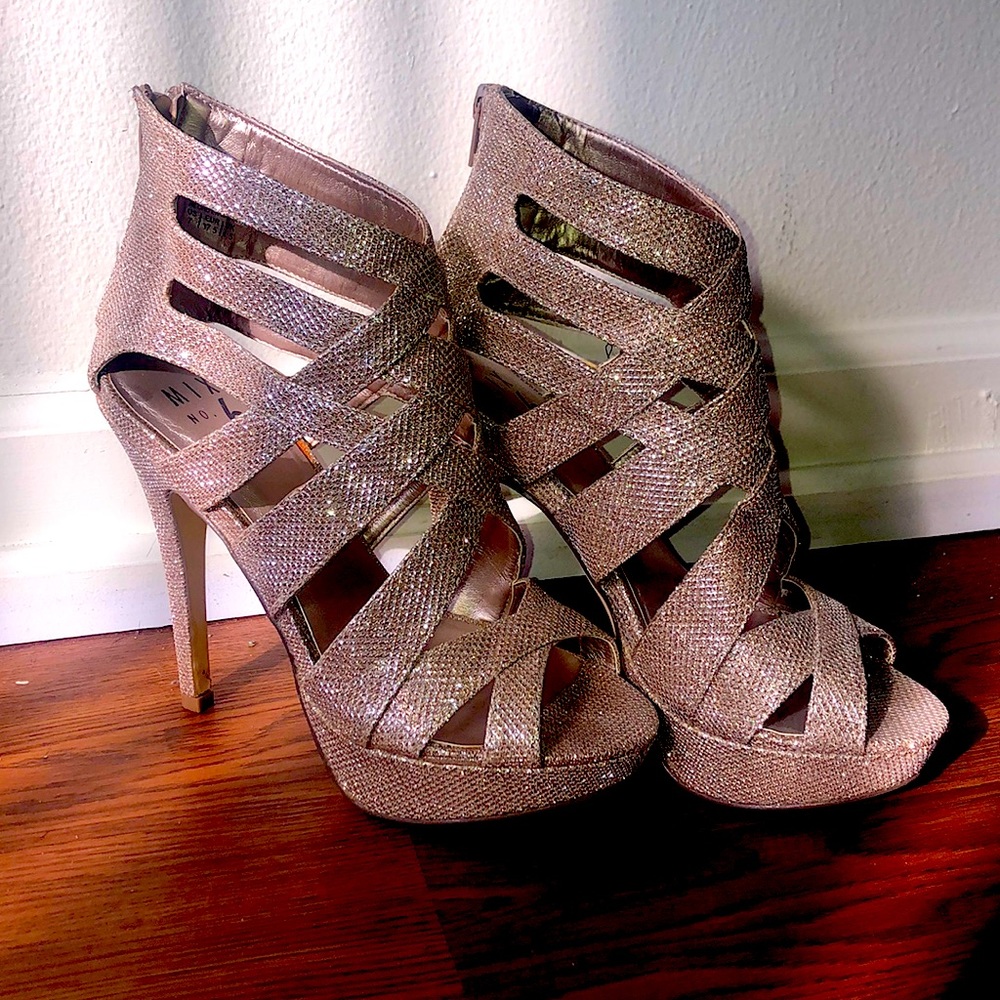 Tinsel Glitter Heels ✨